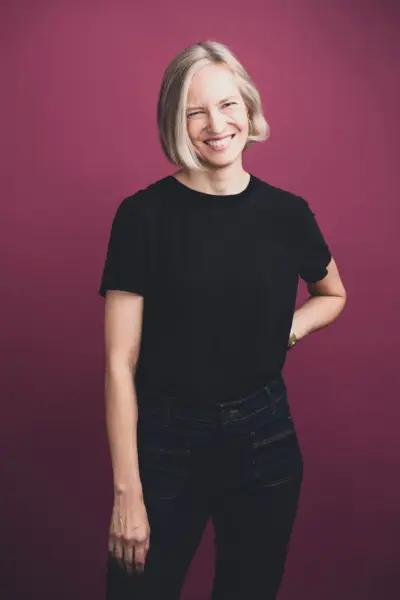 Kuva kirjailijasta Riikka Suominen