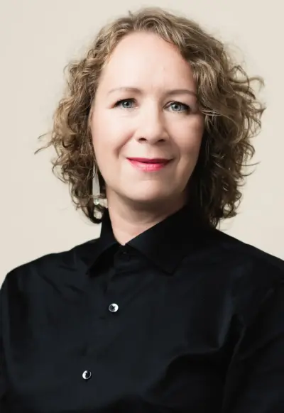 Kuva kirjailijasta Laura Manninen