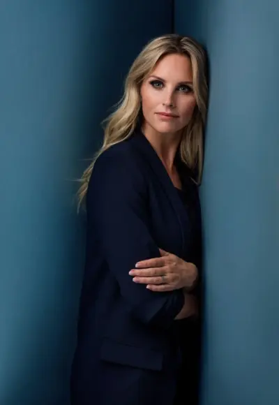 Kuva kirjailijasta Emelie Schepp