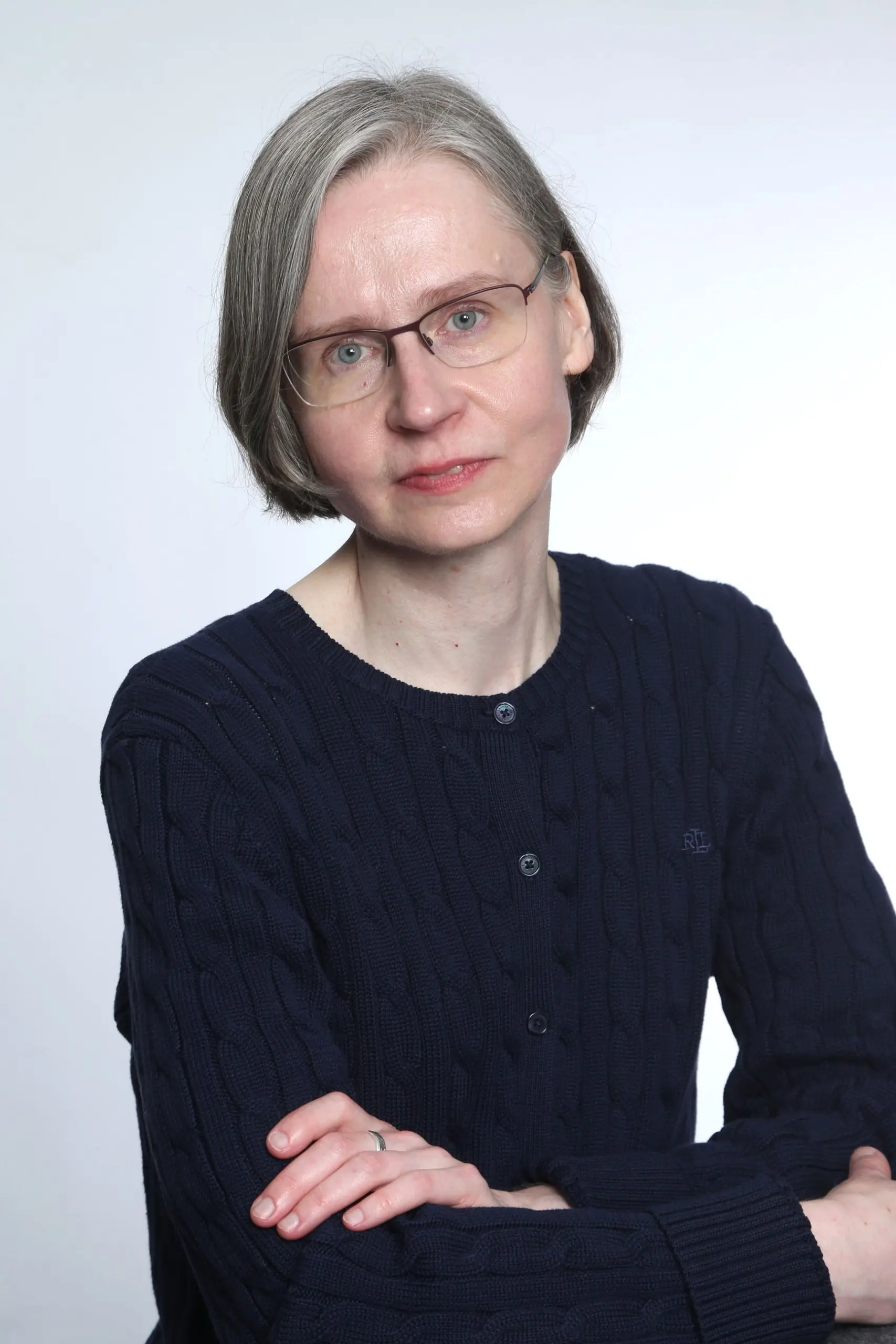 https://otava.staging.bojaco.com/wp-content/uploads/2022/09/Mari-Tossavainen-kuva-2022-kuvaaja-Heikki-Loflund-1-scaled.webp