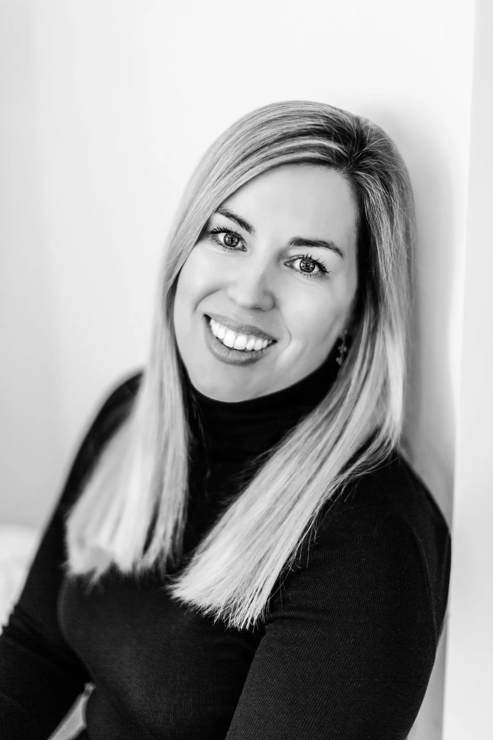 https://otava.staging.bojaco.com/wp-content/uploads/2023/04/Sarah-Pearse-Author-photo_preferred-credit-Rosie-Parsons-Photography-scaled.webp