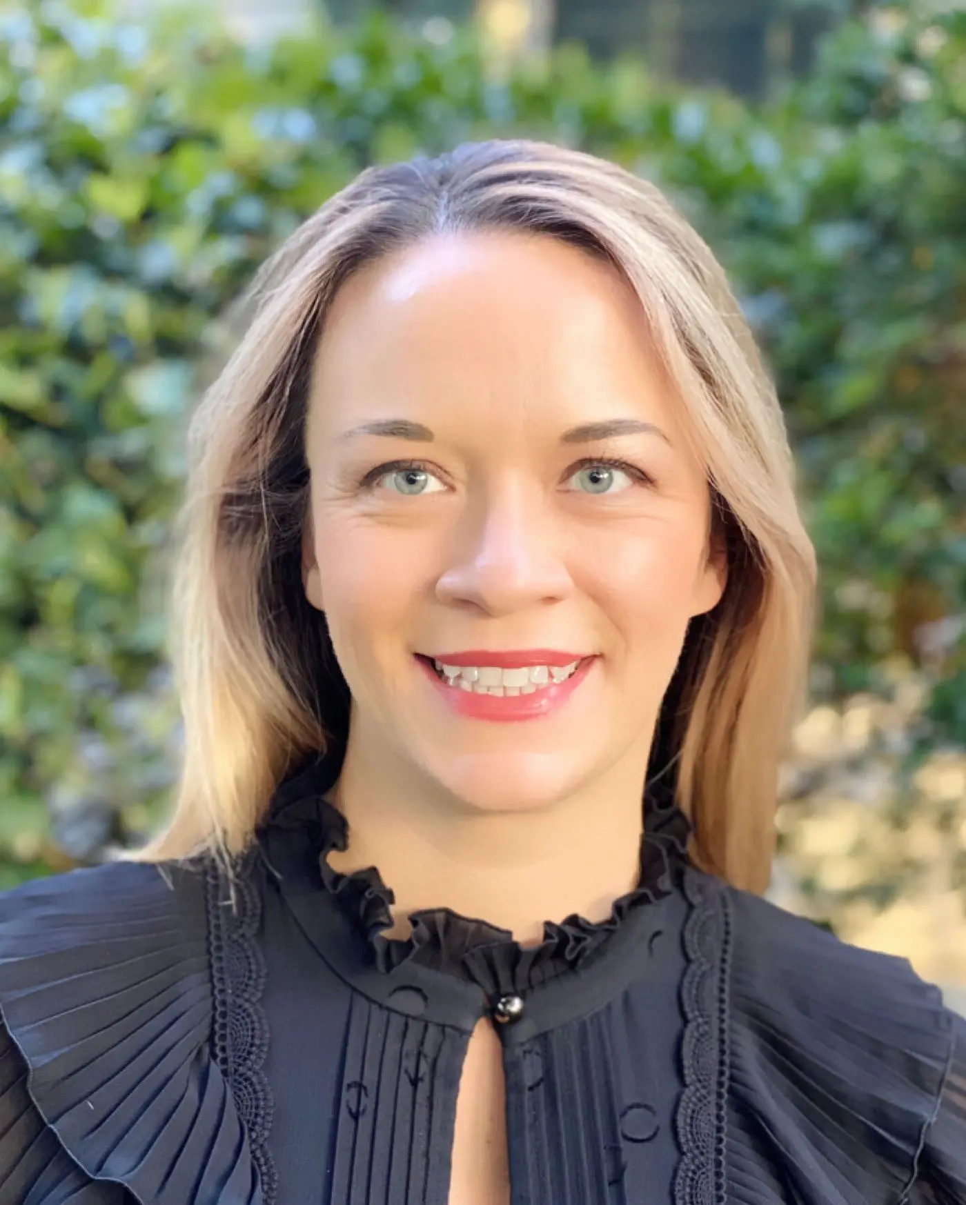 https://otava.staging.bojaco.com/wp-content/uploads/2024/05/Tessa-Bailey_credit-Nisha-Brady.webp