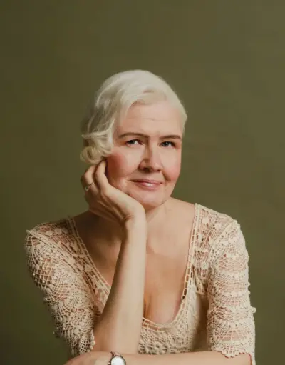 Kuva kirjailijasta Jenni Kirves
